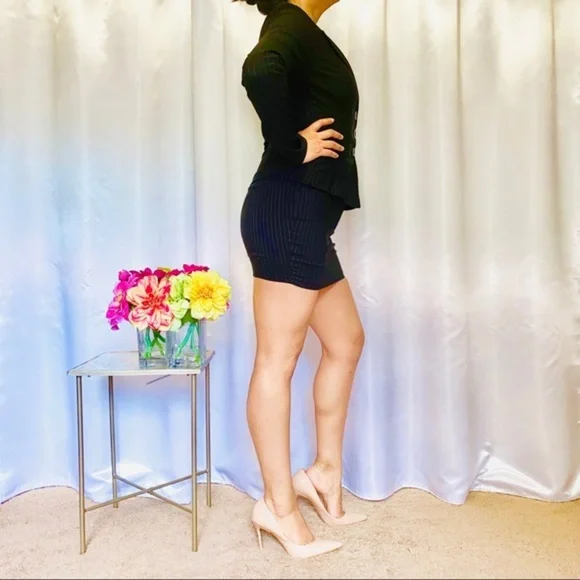 Skirt suit 👠 - Picture 7 of 16